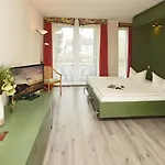 Tropenhaus Bansin Aparthotel 4*