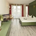 Tropenhaus Bansin Aparthotel 4*