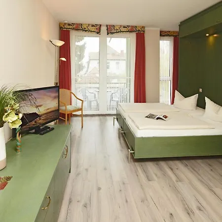 Tropenhaus Bansin Apart Otel 4*
