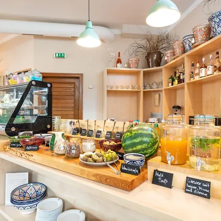 Tropenhaus Bansin 아파트호텔 4*