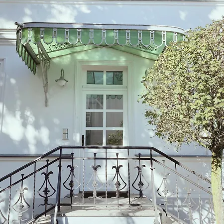 Tropenhaus Bansin Apart Otel